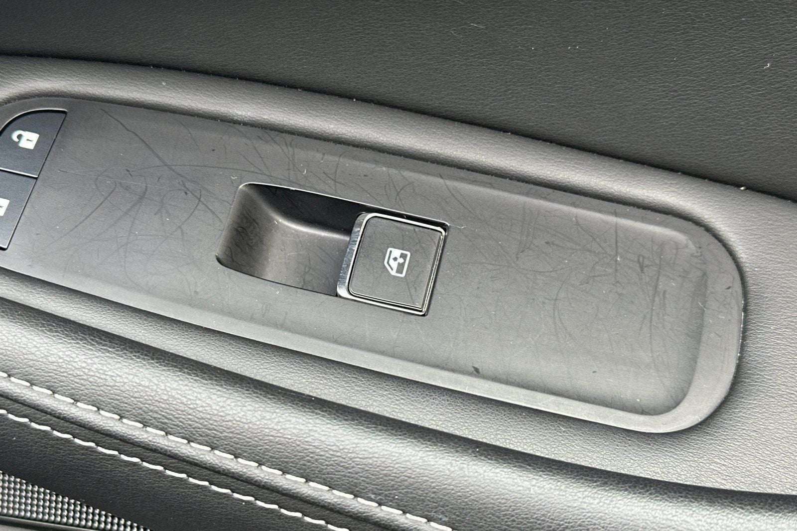 2023 INFINITI QX60 LUXE FWD