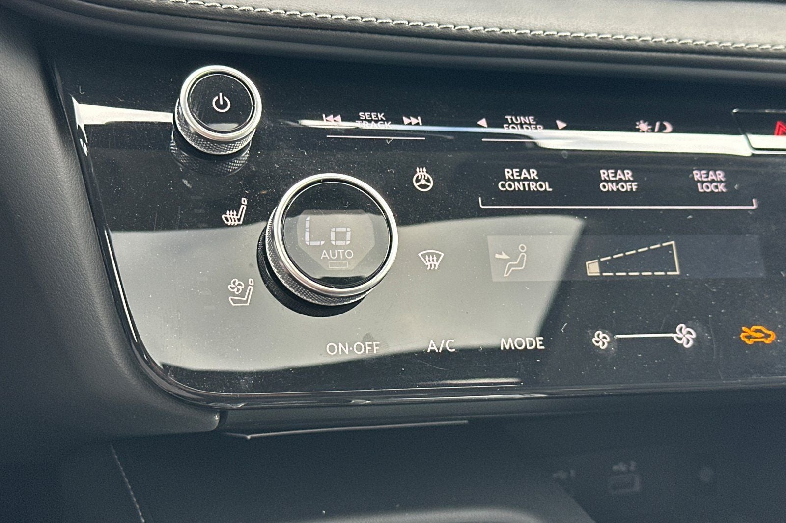 2023 INFINITI QX60 LUXE FWD