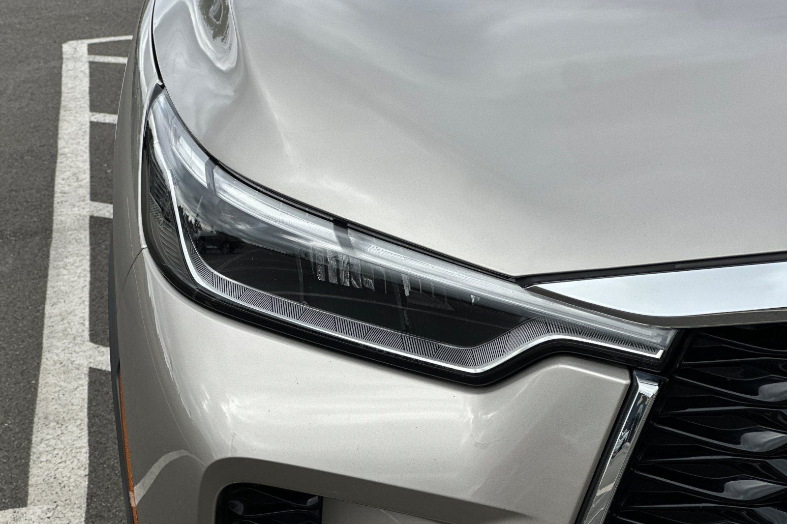 2023 INFINITI QX60 LUXE FWD