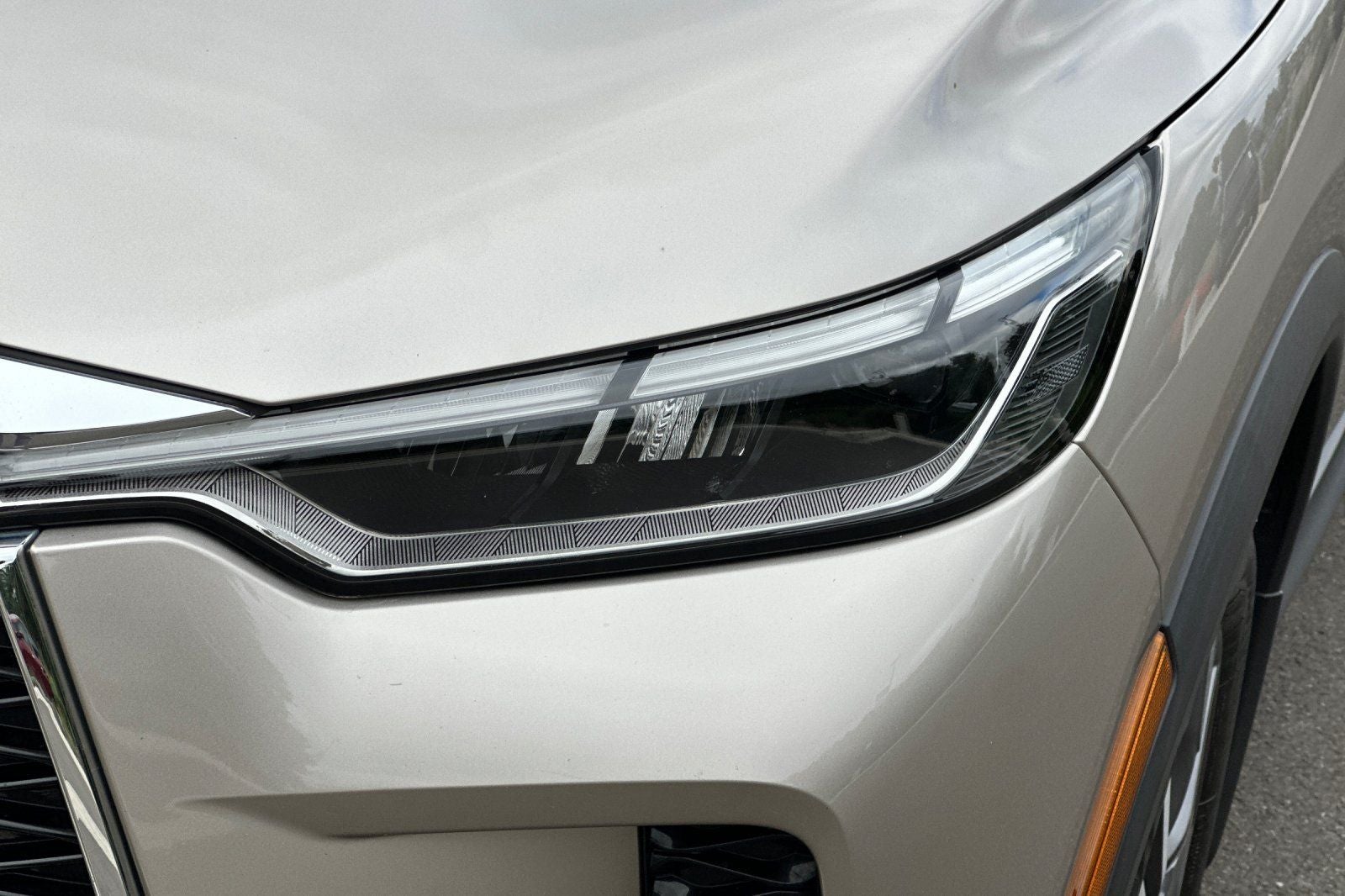 2023 INFINITI QX60 LUXE FWD