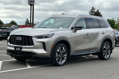 2023 INFINITI QX60 LUXE FWD