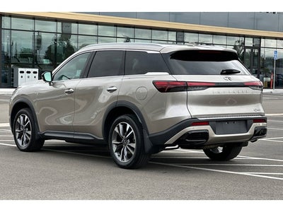 2023 INFINITI QX60 LUXE FWD