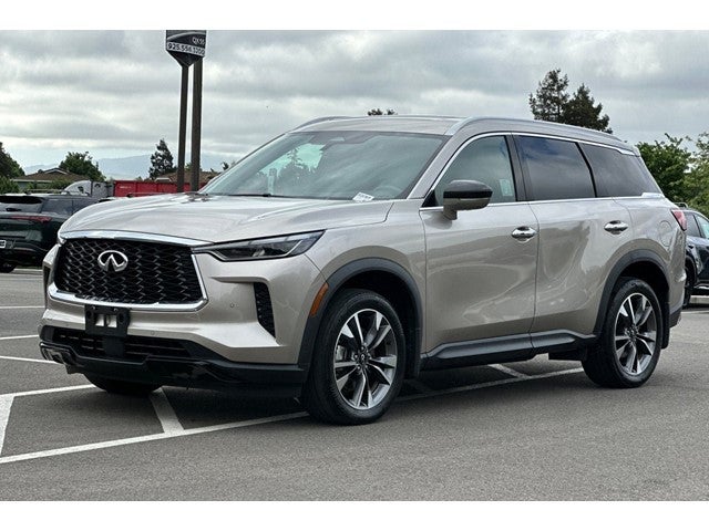 2023 INFINITI QX60 LUXE FWD