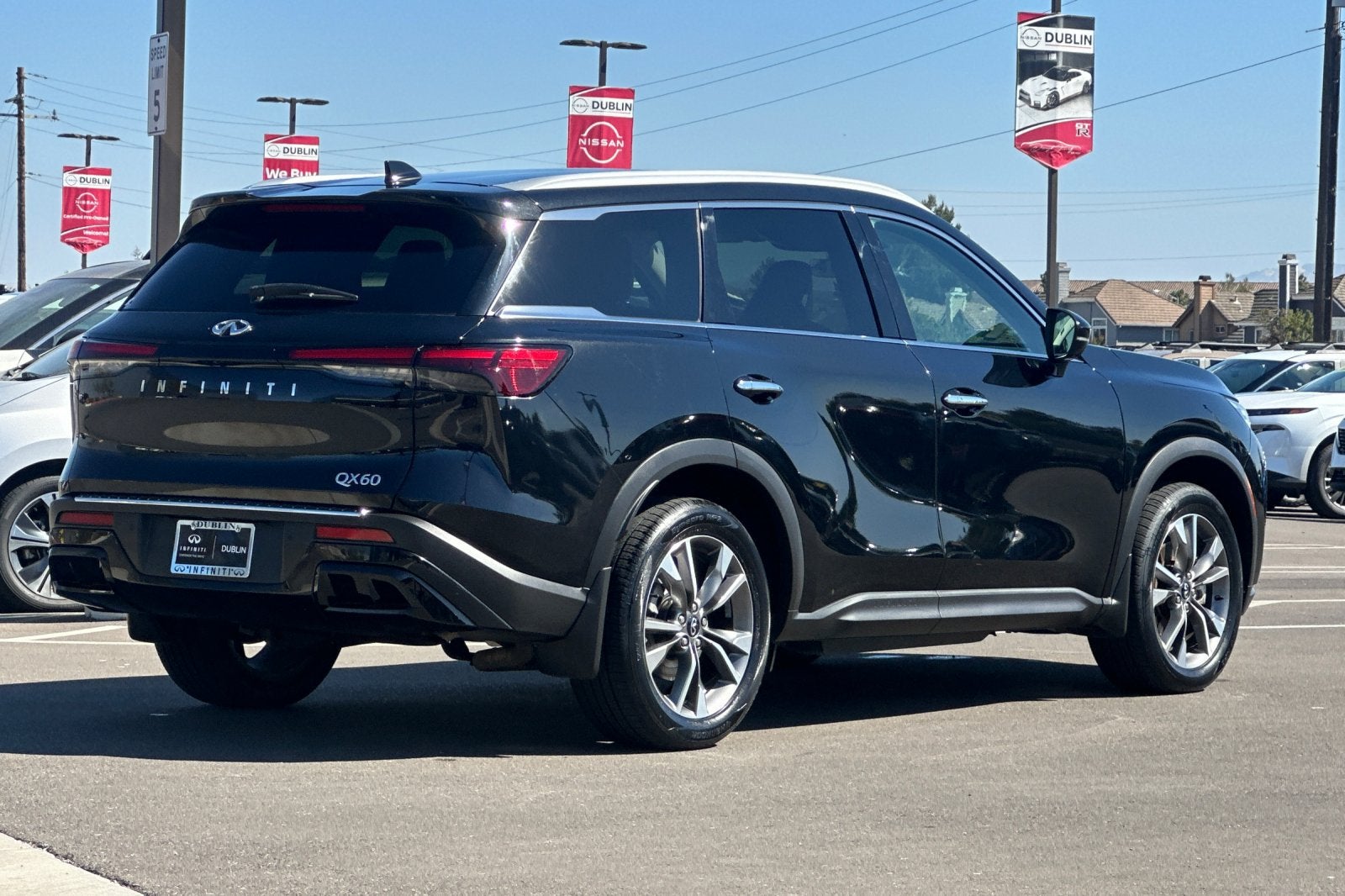 2023 INFINITI QX60 LUXE FWD