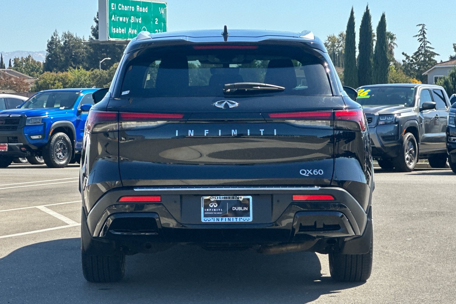 2023 INFINITI QX60 LUXE FWD