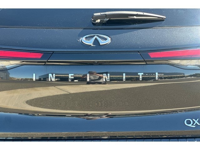 2023 INFINITI QX60 LUXE FWD