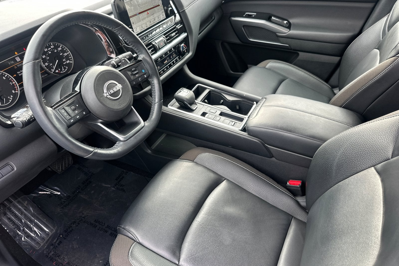 2024 Nissan Pathfinder SL