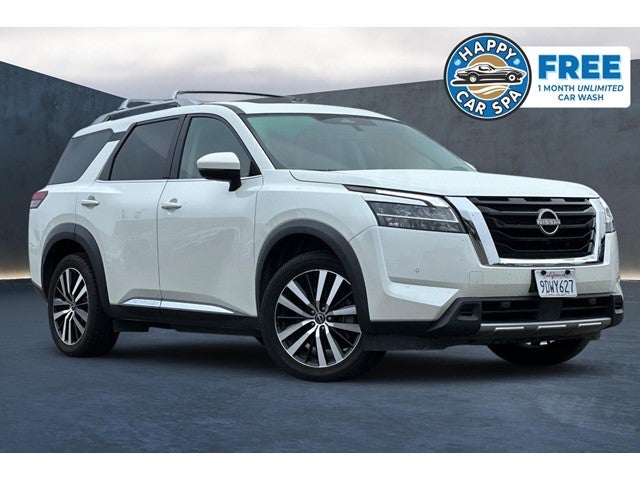 2023 Nissan Pathfinder Platinum