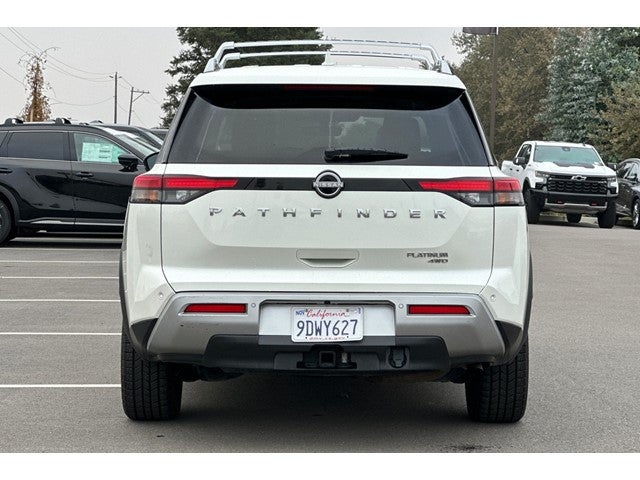 2023 Nissan Pathfinder Platinum