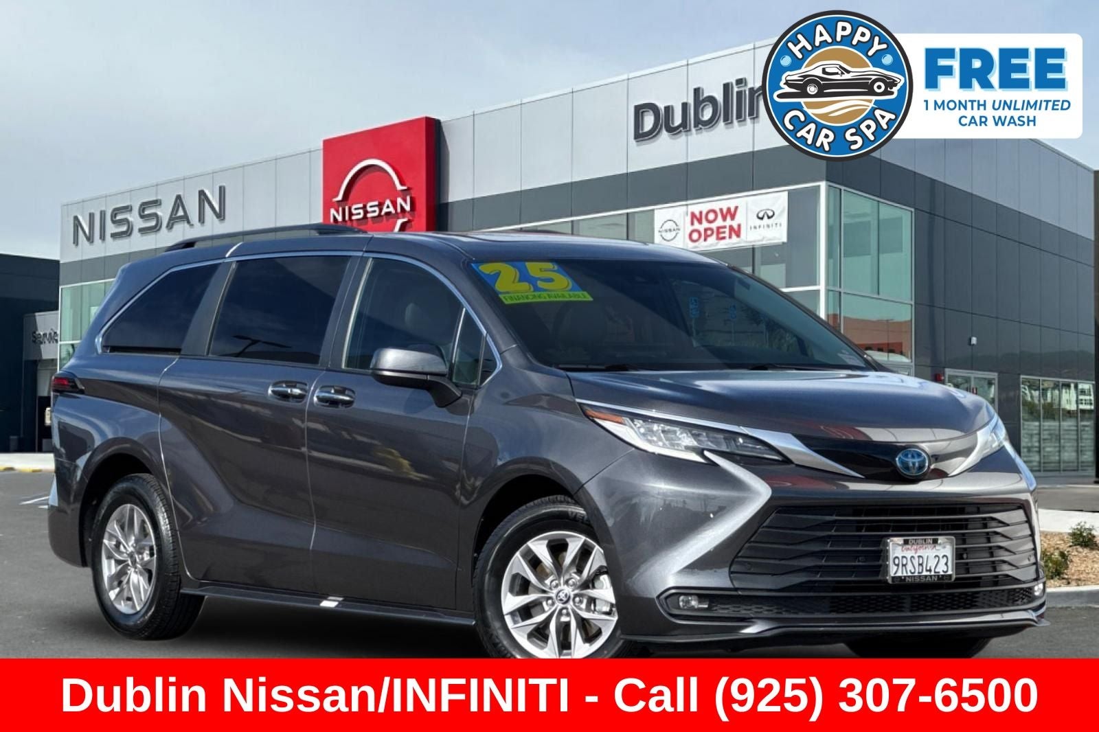 2025 Toyota Sienna XLE 8 Passenger