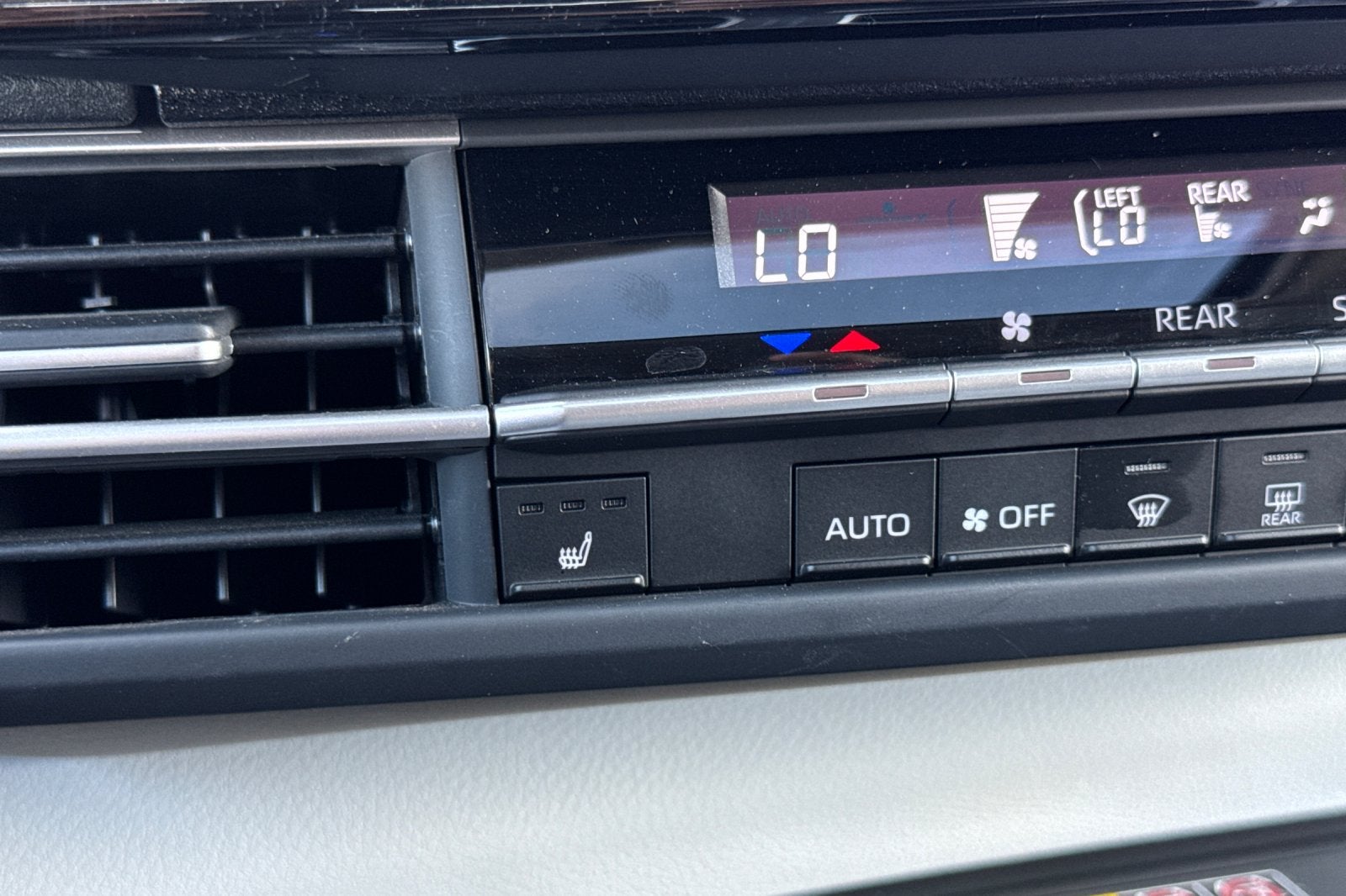 2025 Toyota Sienna XLE 8 Passenger