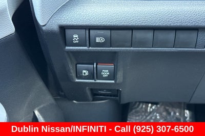 2025 Toyota Sienna XLE 8 Passenger