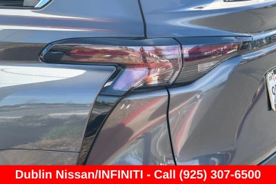 2025 Toyota Sienna XLE 8 Passenger