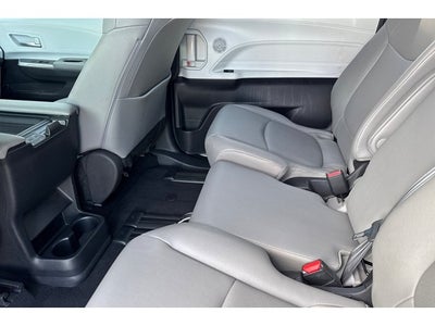 2025 Toyota Sienna XLE 8 Passenger