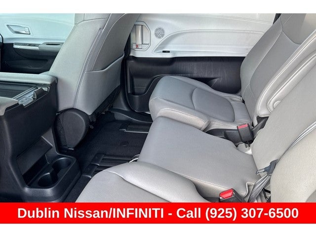 2025 Toyota Sienna XLE 8 Passenger