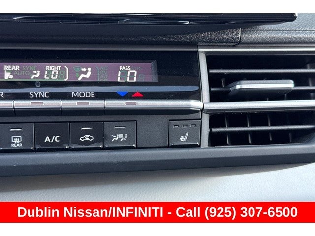2025 Toyota Sienna XLE 8 Passenger