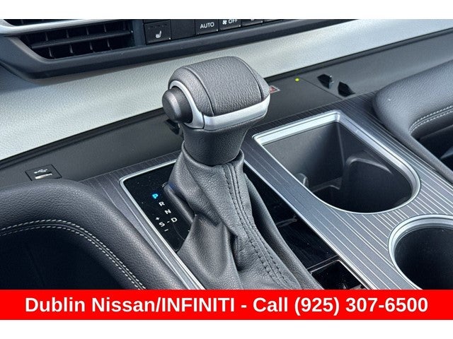 2025 Toyota Sienna XLE 8 Passenger