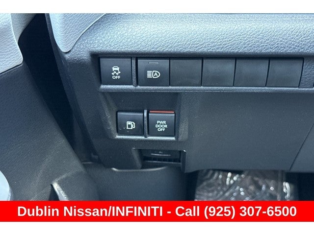 2025 Toyota Sienna XLE 8 Passenger
