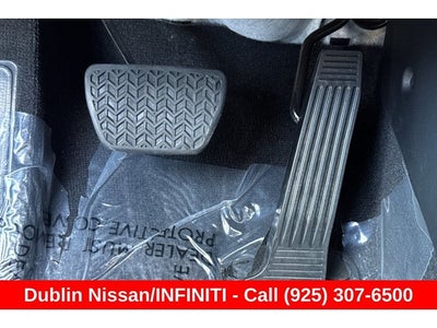 2025 Toyota Sienna XLE 8 Passenger