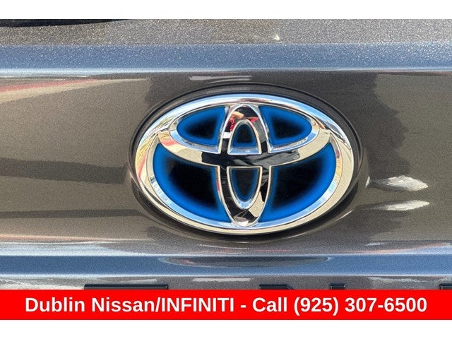 2025 Toyota Sienna XLE 8 Passenger