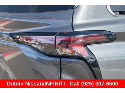2025 Toyota Sienna XLE 8 Passenger
