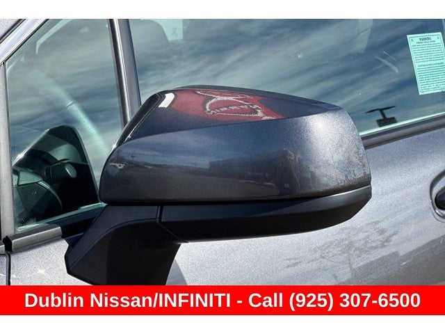 2025 Toyota Sienna XLE 8 Passenger