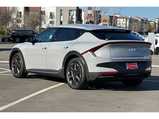 2025 Kia EV6 Light Long range