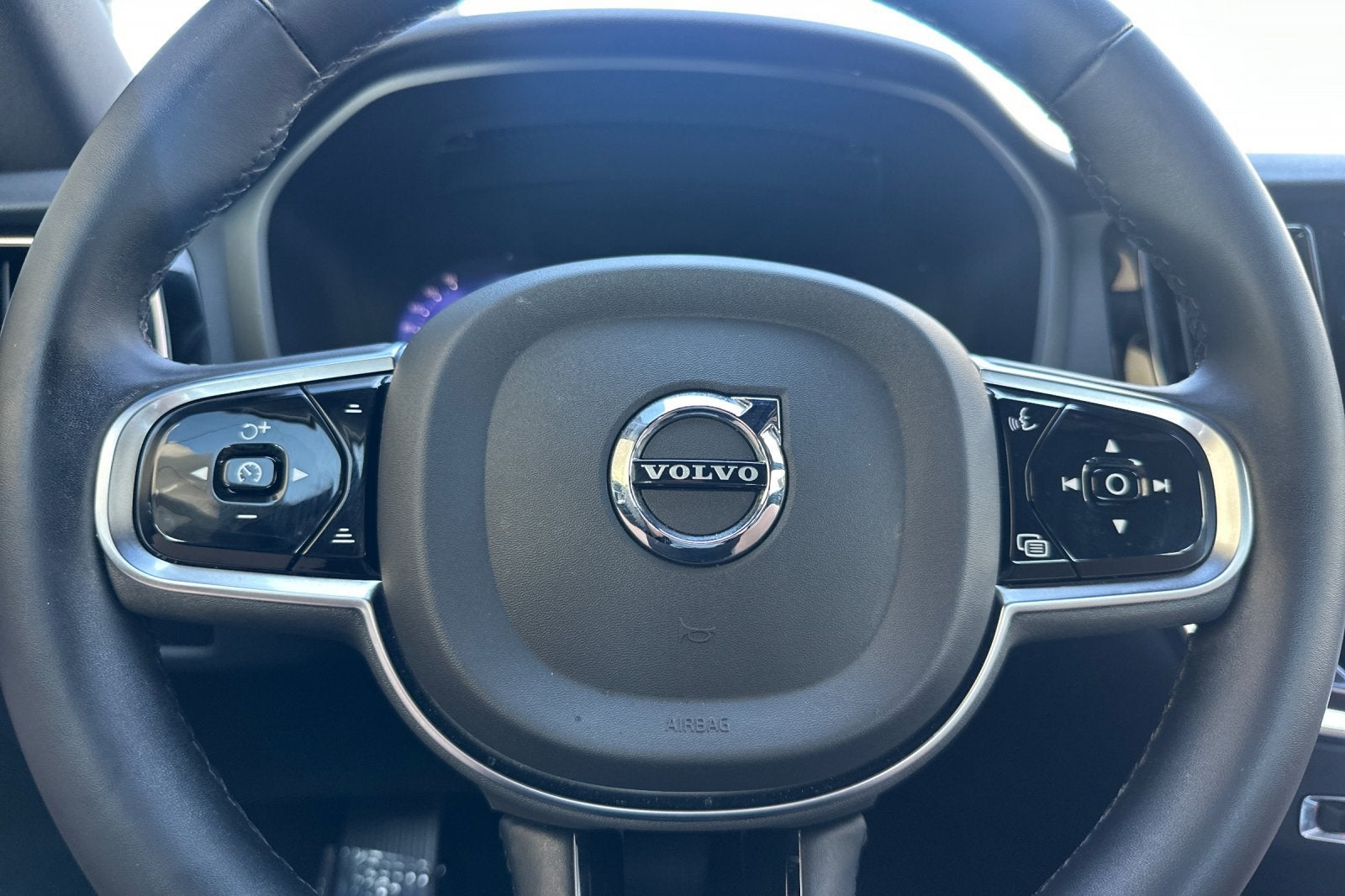 2024 Volvo S60 B5 Plus Black Edition