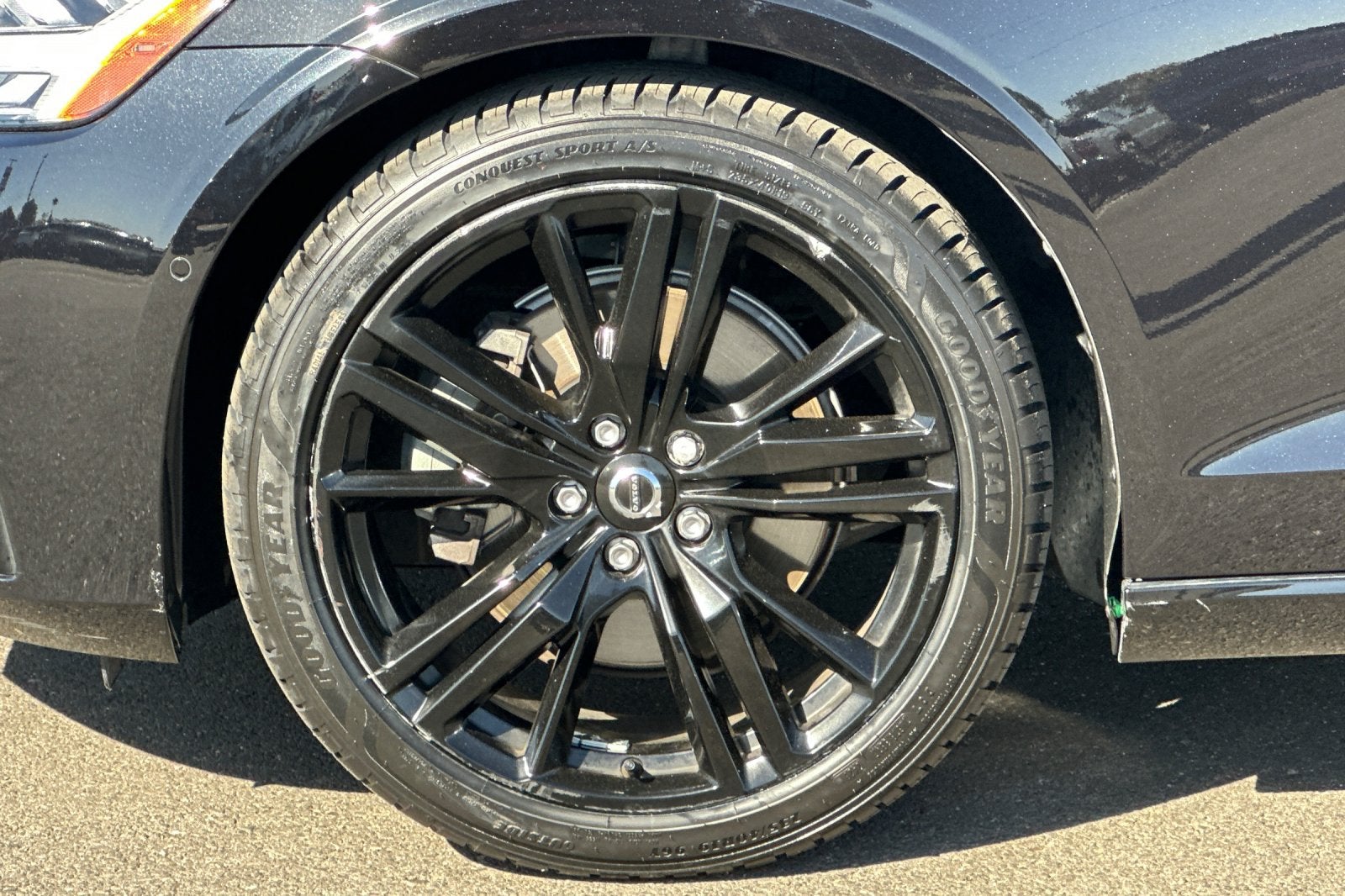 2024 Volvo S60 B5 Plus Black Edition