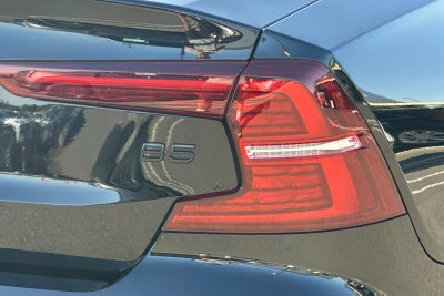 2024 Volvo S60 B5 Plus Black Edition
