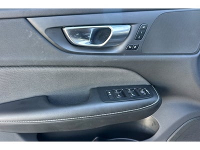 2024 Volvo S60 B5 Plus Black Edition