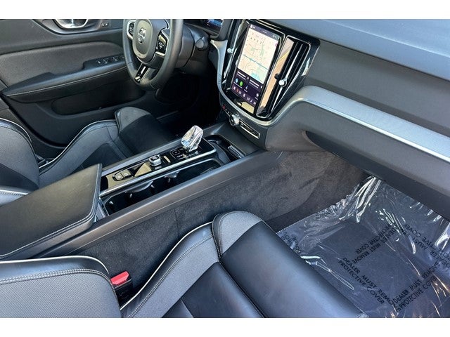 2024 Volvo S60 B5 Plus Black Edition