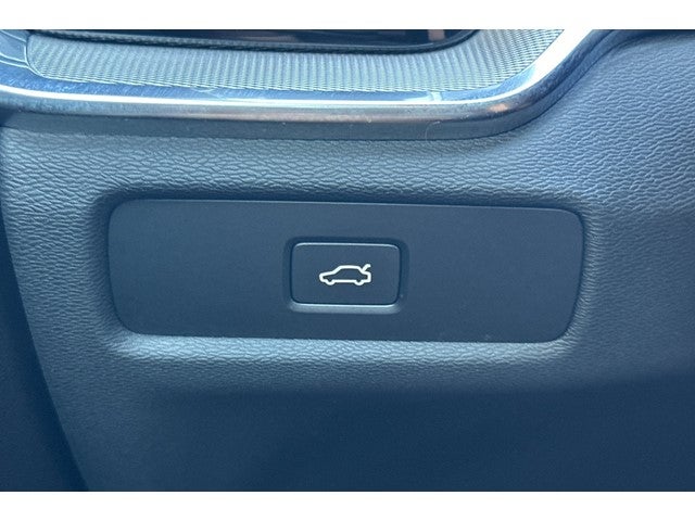 2024 Volvo S60 B5 Plus Black Edition