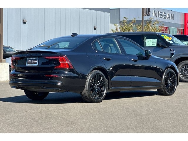 2024 Volvo S60 B5 Plus Black Edition