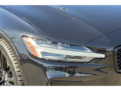 2024 Volvo S60 B5 Plus Black Edition