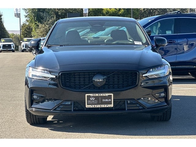 2024 Volvo S60 B5 Plus Black Edition