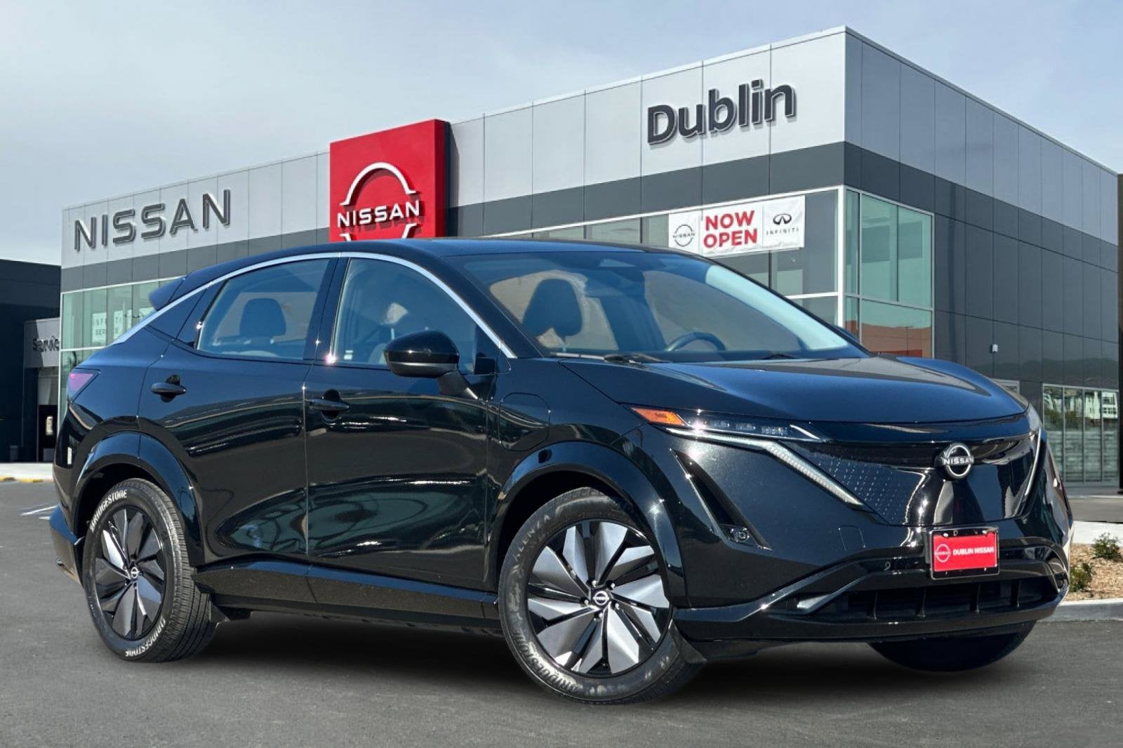 2023 Nissan Ariya VENTURE+