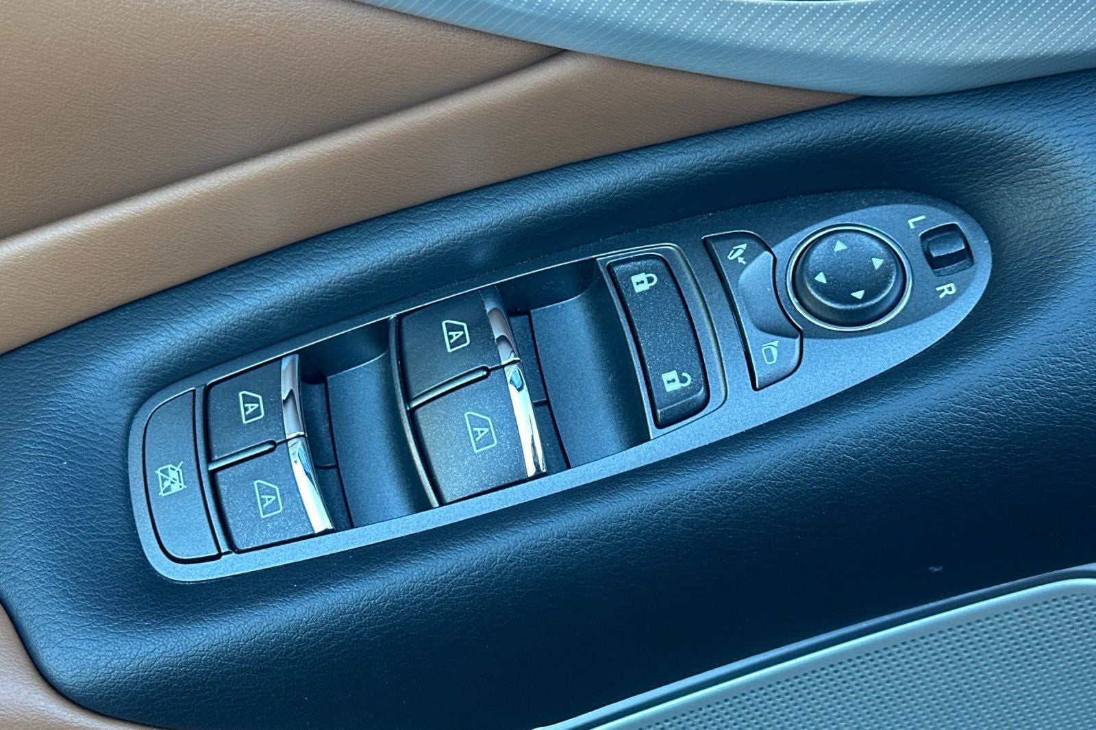 2023 INFINITI Q50 LUXE RWD