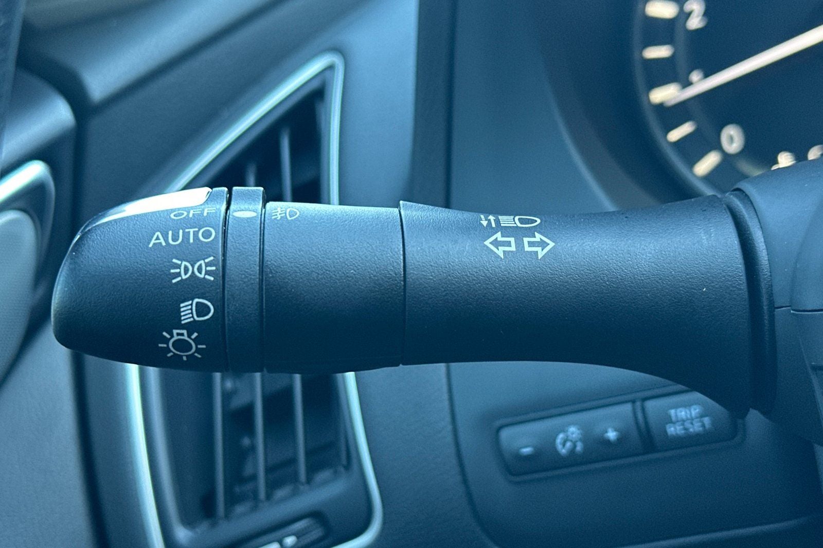 2023 INFINITI Q50 LUXE RWD