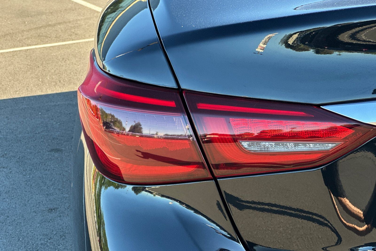 2023 INFINITI Q50 LUXE RWD