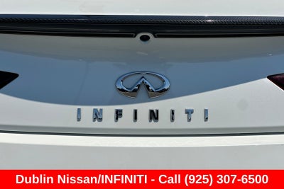 2022 INFINITI Q60 LUXE RWD