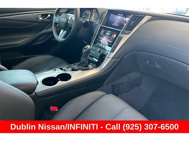 2022 INFINITI Q60 LUXE RWD