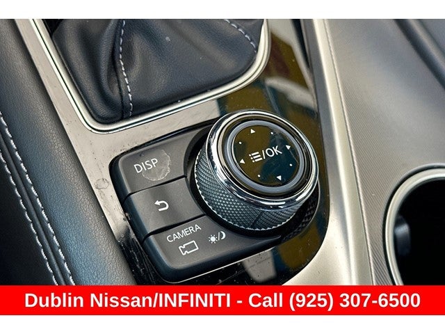 2022 INFINITI Q60 LUXE RWD