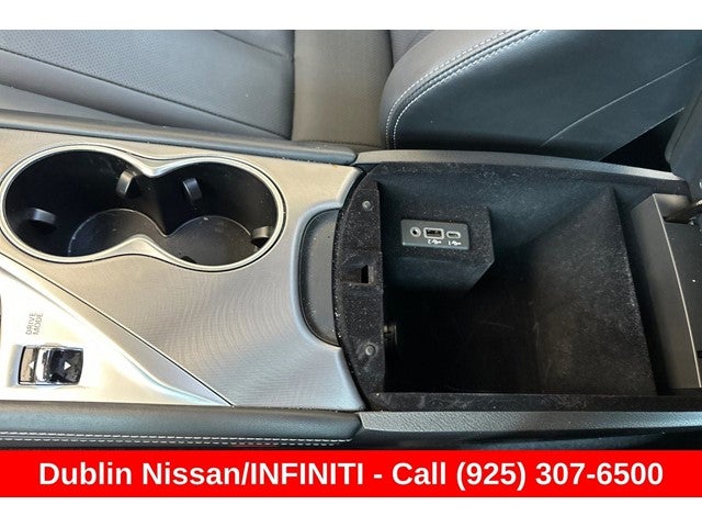 2022 INFINITI Q60 LUXE RWD
