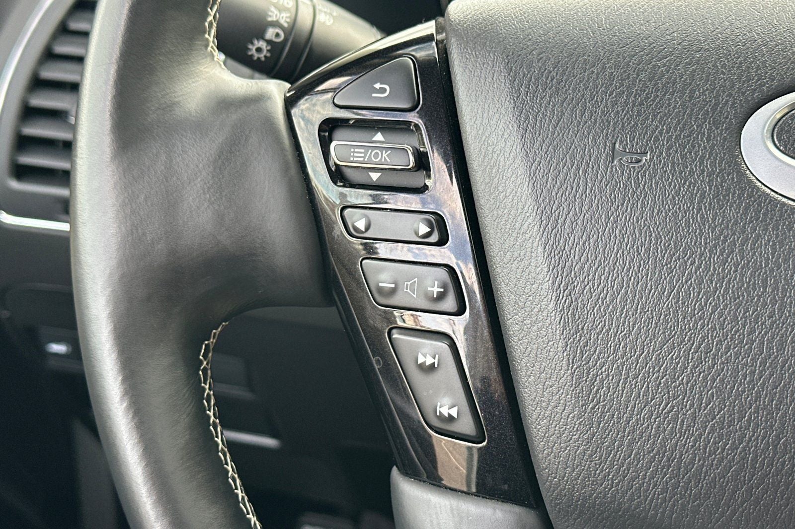 2023 INFINITI QX80 PREMIUM SELECT 4WD