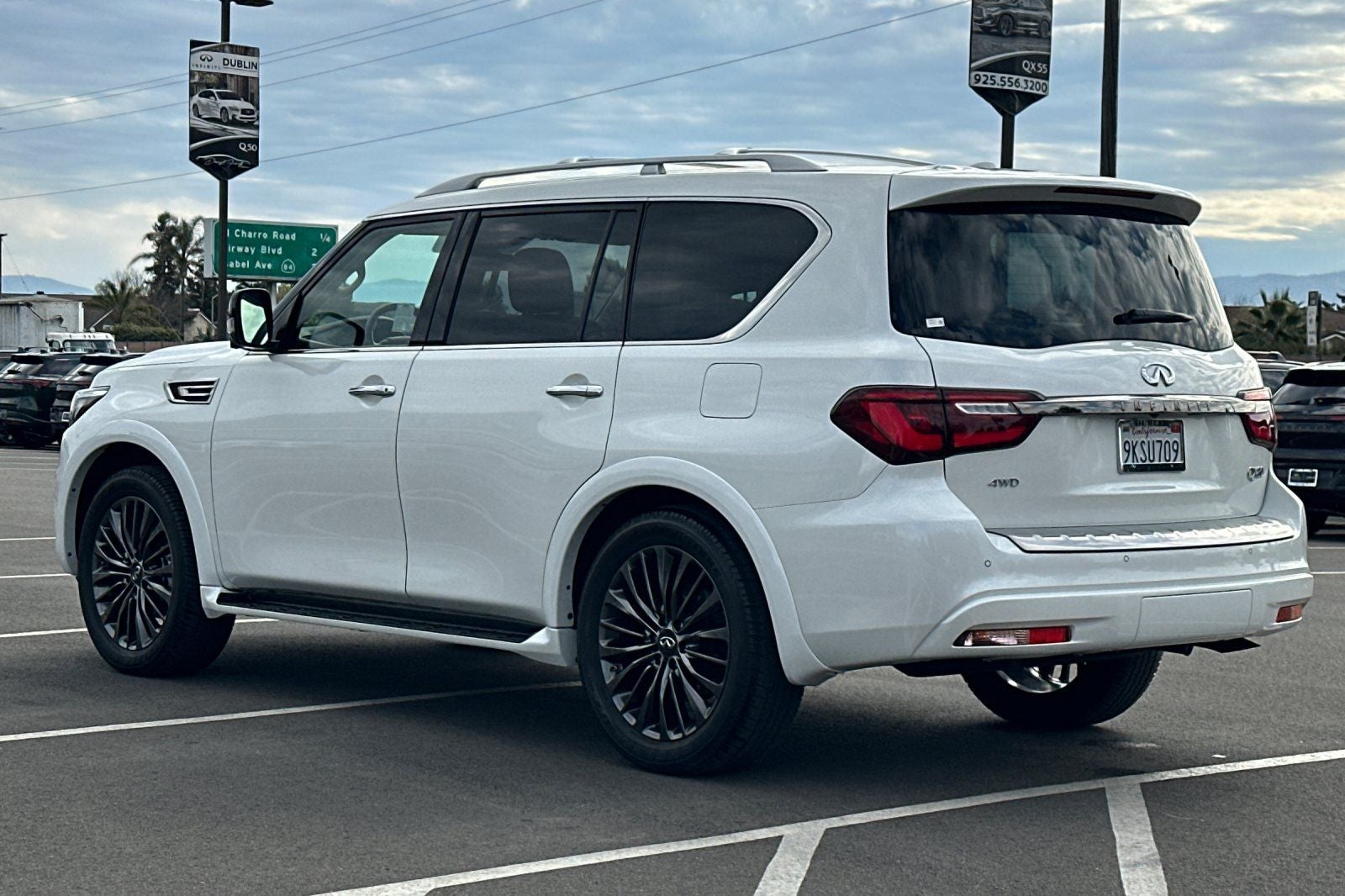 2023 INFINITI QX80 PREMIUM SELECT 4WD