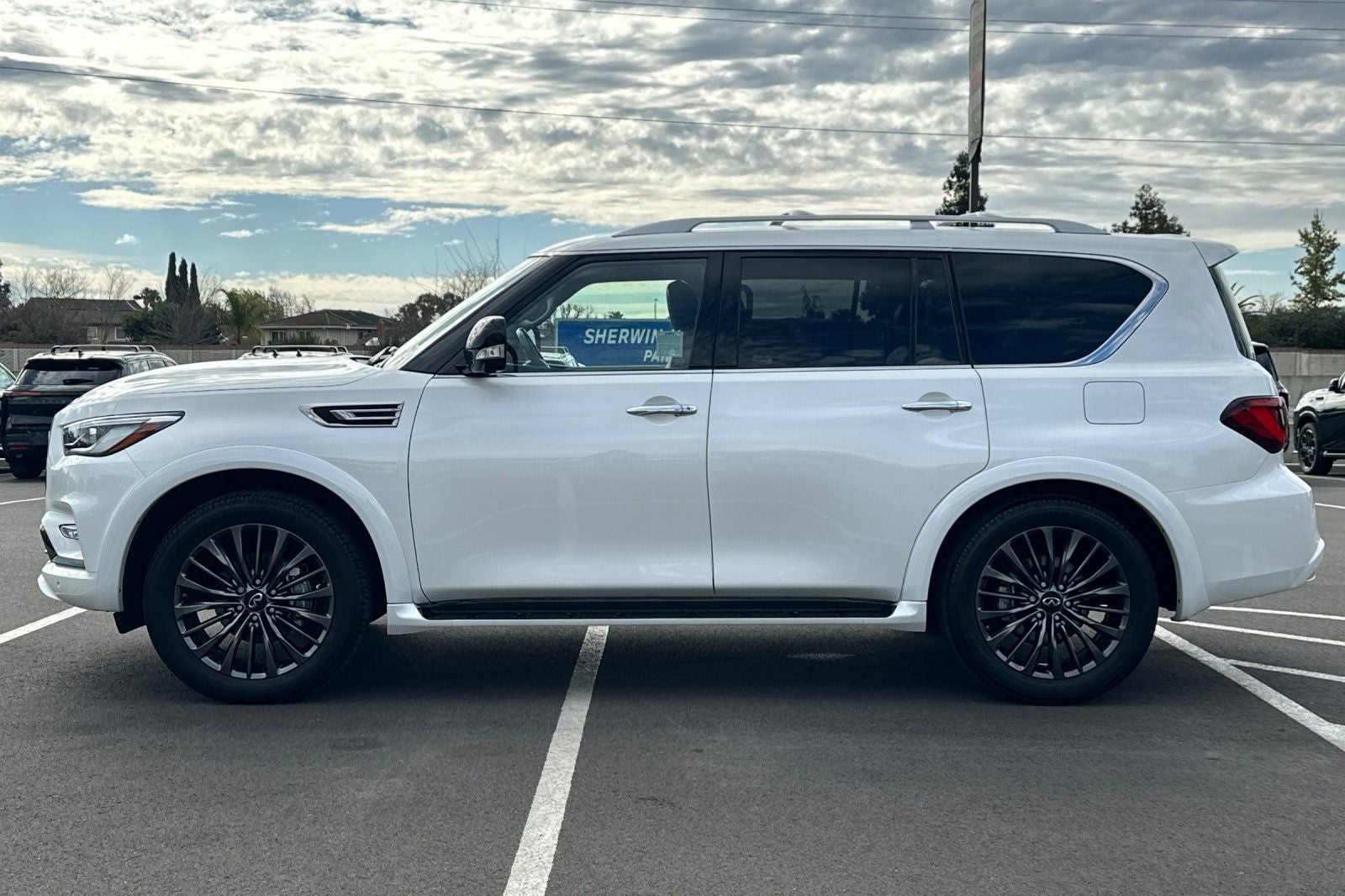 2023 INFINITI QX80 PREMIUM SELECT 4WD