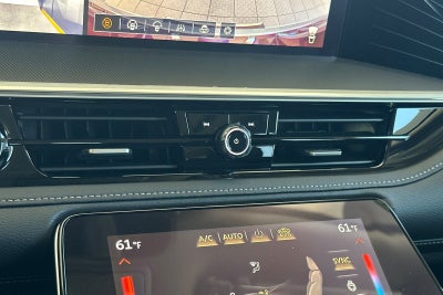 2027 INFINITI QX80 Luxe 4WD
