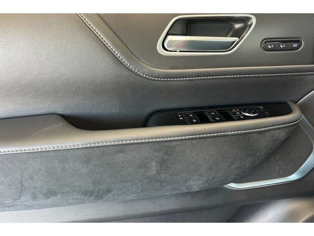 2027 INFINITI QX80 Luxe 4WD