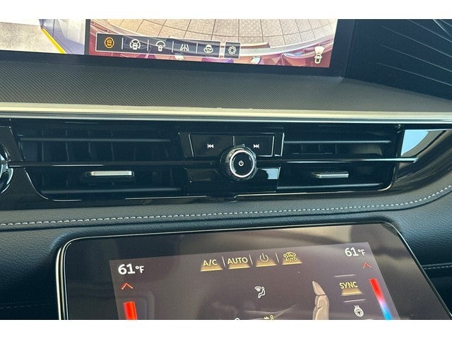 2027 INFINITI QX80 Luxe 4WD